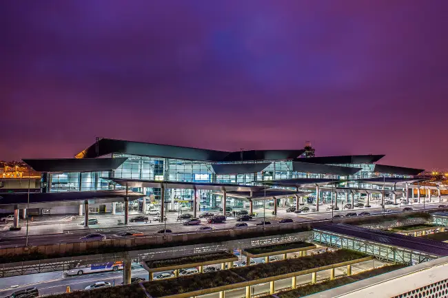 Terminal de passageiros do Aeroporto de Guarulhos — Transfer e Traslado CHM Executive Transport