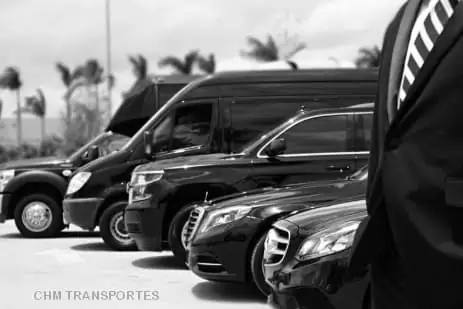 Carro Executivo e van Executiva da CHM Executive Transport com Motorista