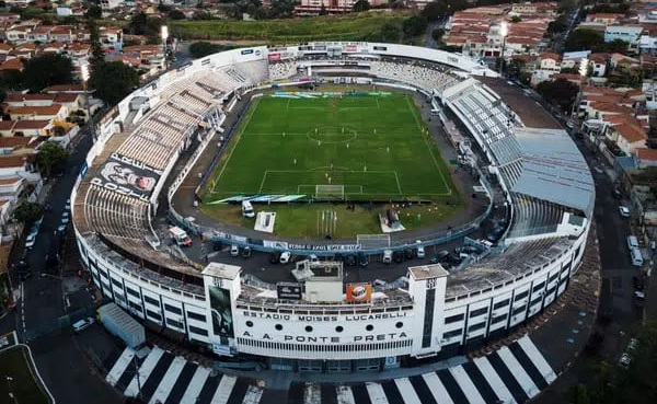 Estádio Moisés Lucarelli, da Ponte Preta, em Campinas — City Tour CHM Executive Transport