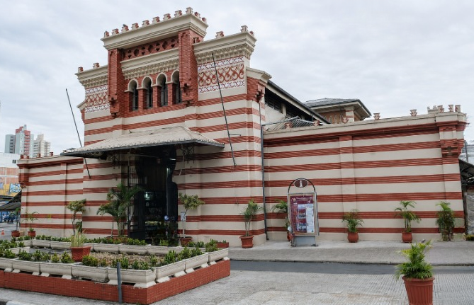 Mercado Municipal de Campinas, o Mercadão, projetado por Ramos de Azevedo — City Tour CHM Executive Transport
