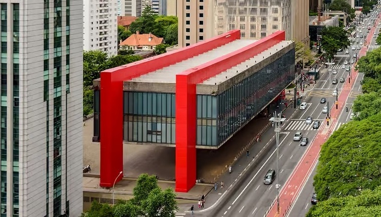 MASP — Museu de Arte de São Paulo, na Avenida Paulista — City Tour CHM Executive Transport